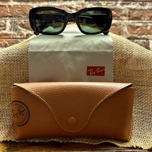 Women’s Ray-Ban Sunglasses